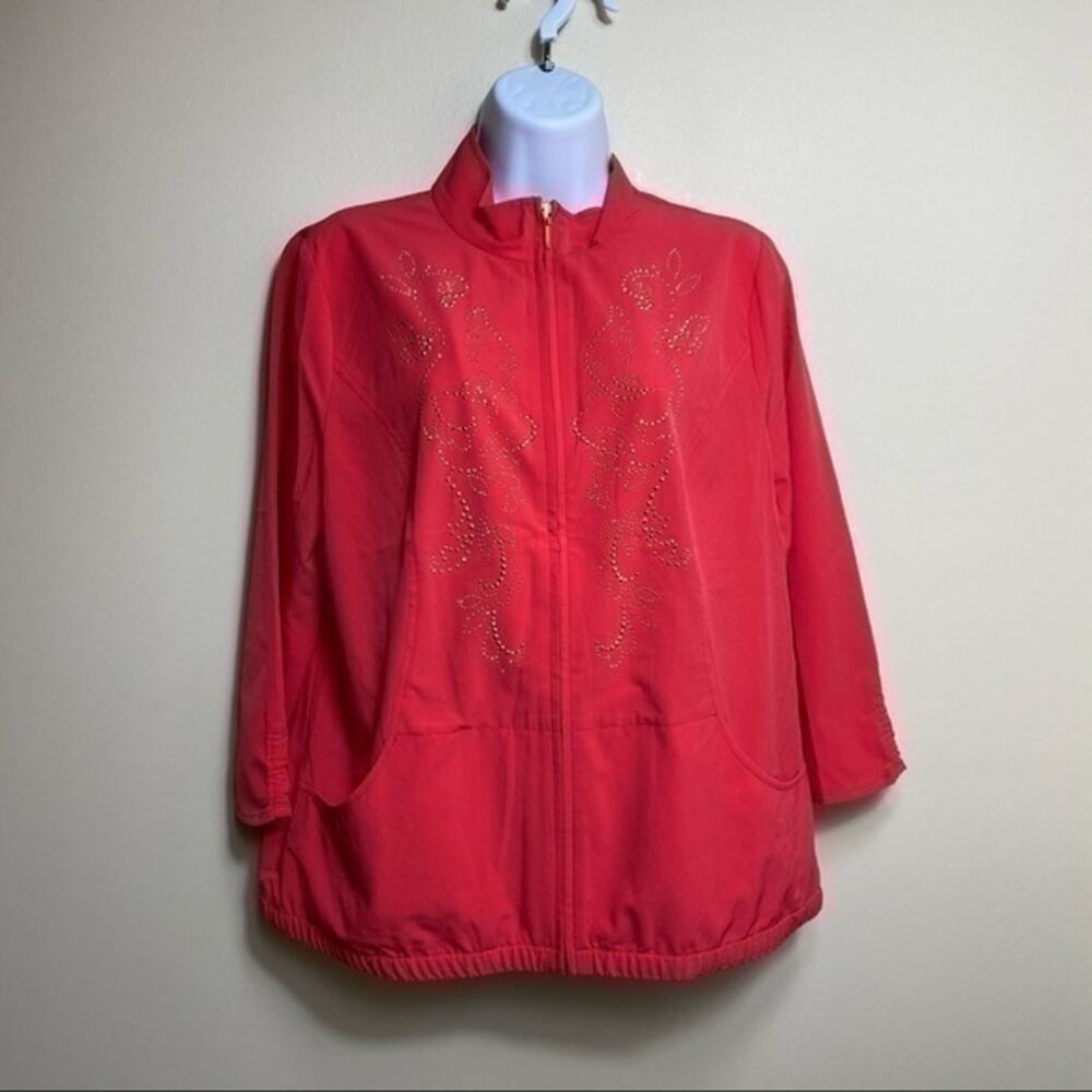 NWOT Chicos 1 embellished zenergy jacket. Medium 3/4 sleeve